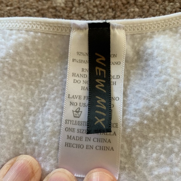 Two shirts for runners mainly or for everyday. - Picture 3 of 4